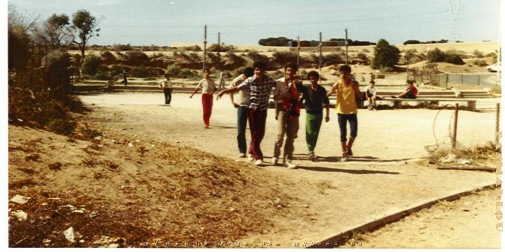 BB 018 CITE JEAN DE LA FONTAINE 1983 LE STADE.JPG